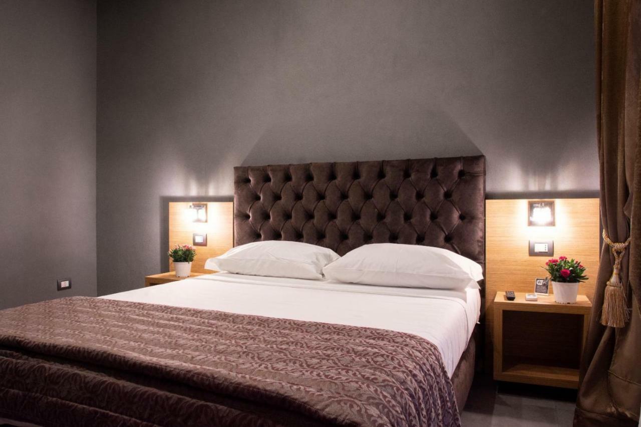 Umberto I° Suite & Spa Naples Exterior photo