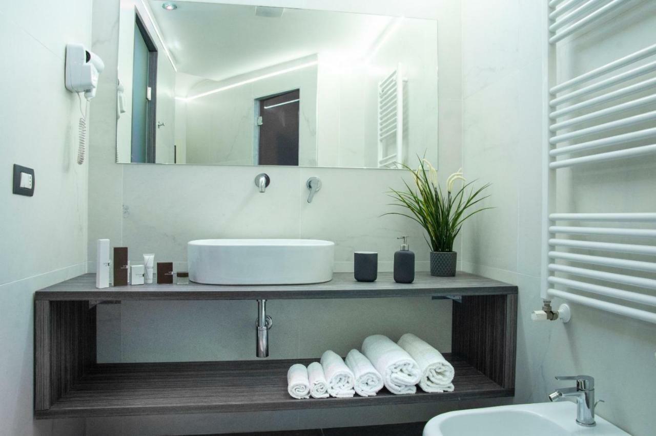 Umberto I° Suite & Spa Naples Exterior photo